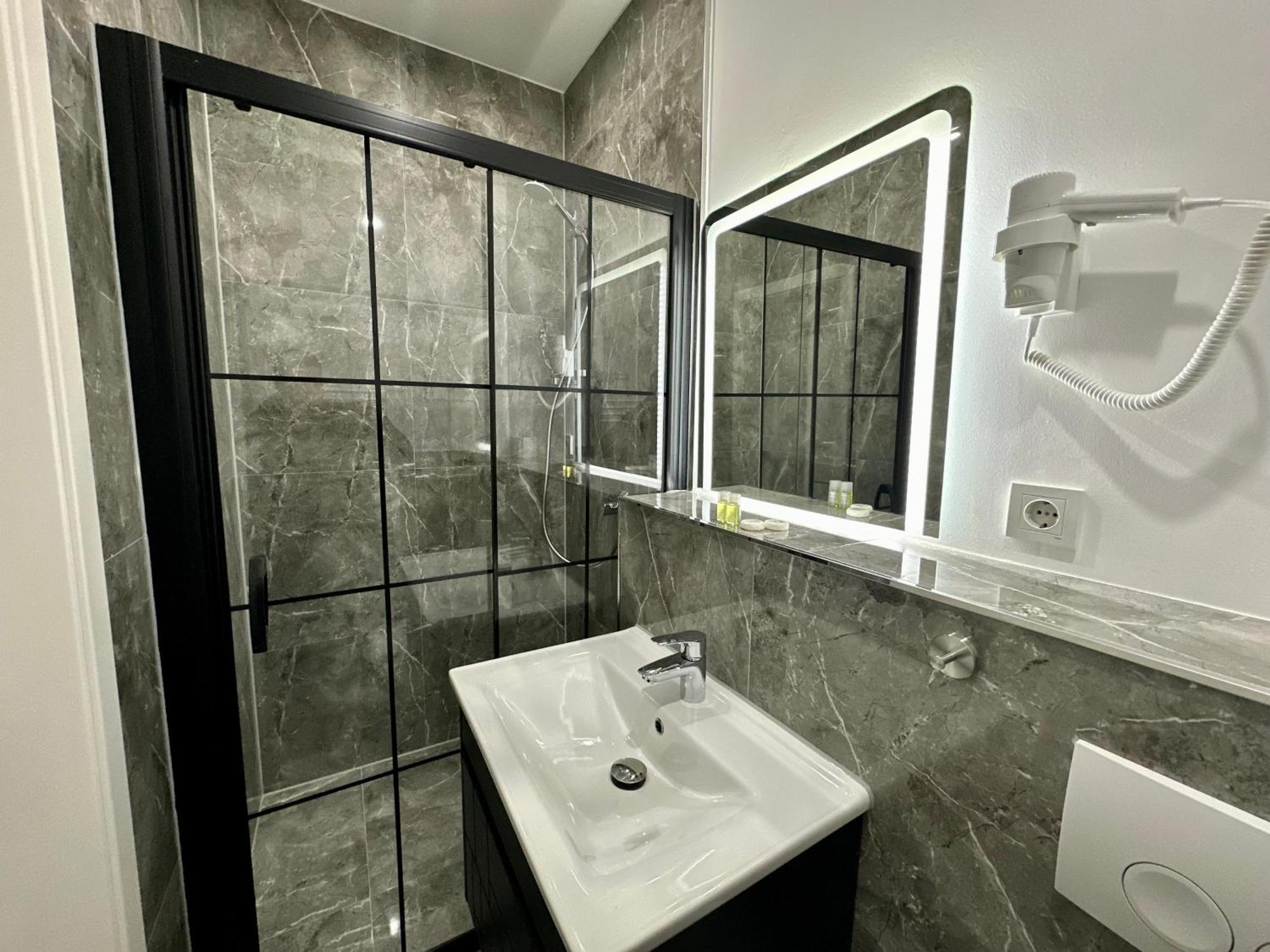 Durmaz Hotel Ανόβερο Εξωτερικό φωτογραφία
