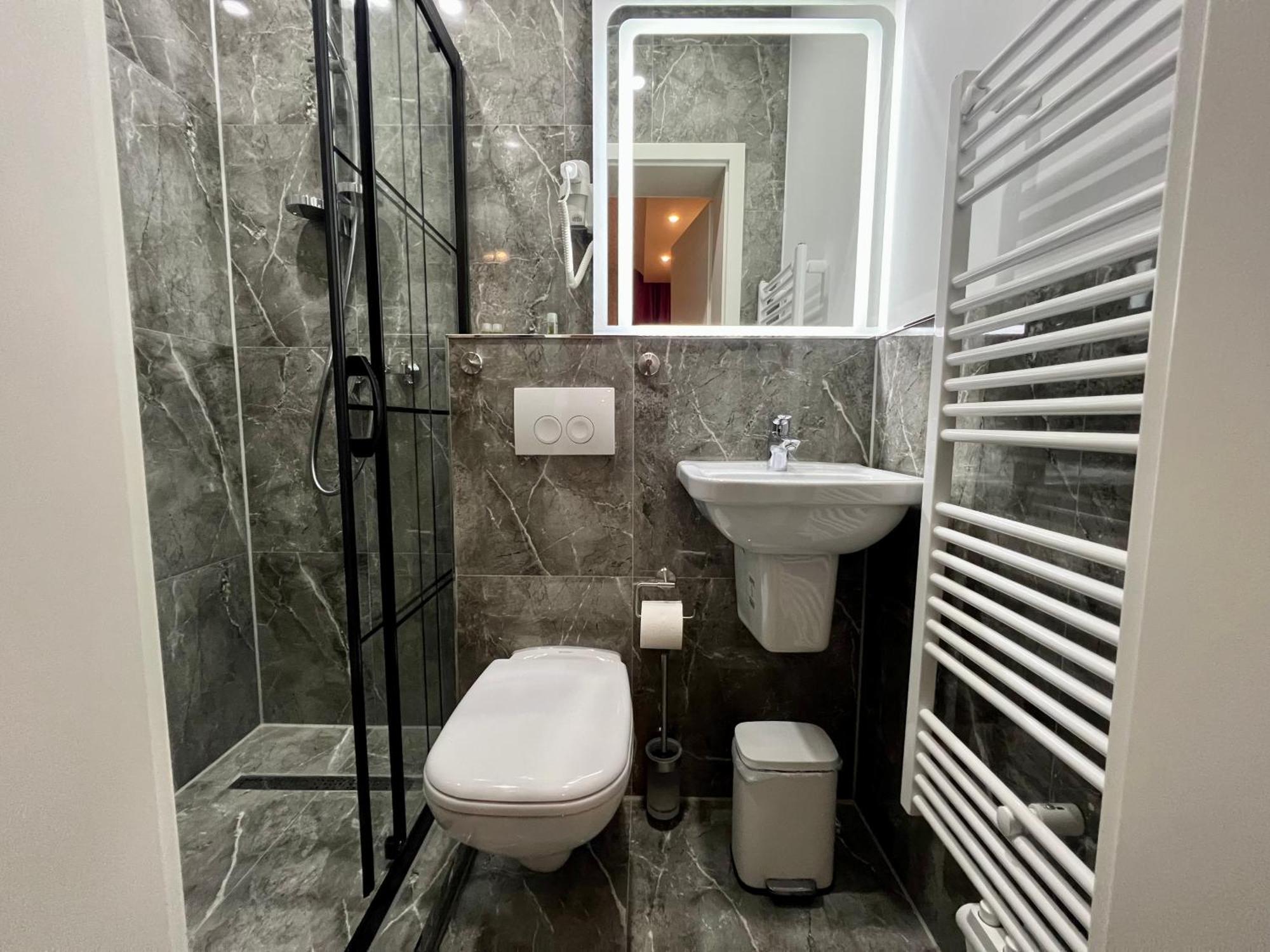 Durmaz Hotel Ανόβερο Εξωτερικό φωτογραφία