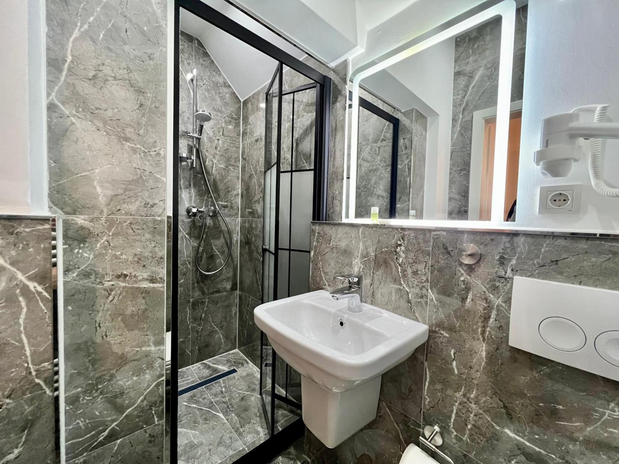 Durmaz Hotel Ανόβερο Εξωτερικό φωτογραφία